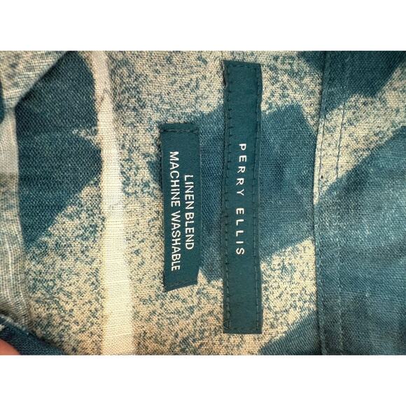 Perry Ellis Men’s Button Up Size S - Picture 6 of 7